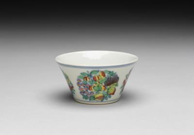 图片[2]-Cup with doucai polychrome decoration of flowers, Ming dynasty, Chenghua reign (1465-1487)-China Archive